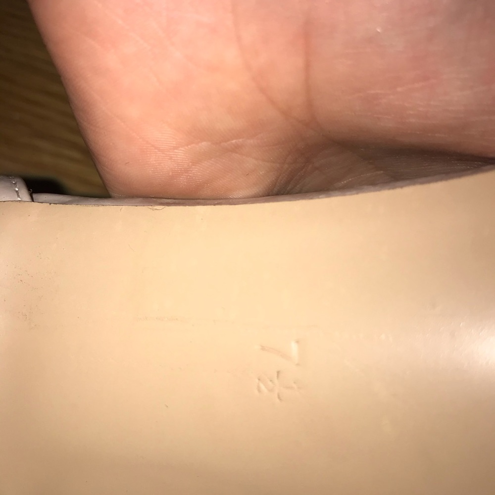 Open toed cream heel